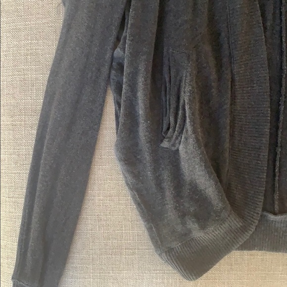 Bella Luxx sweater - Picture 2 of 5